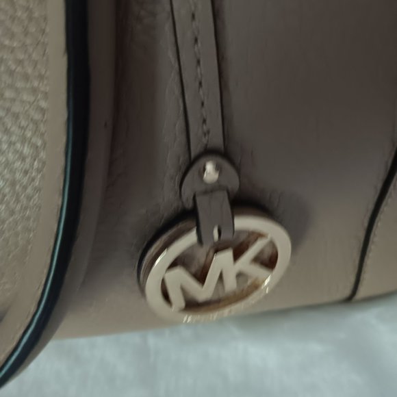 MICHAEL KORS COLLINS SATCHEL - Picture 6 of 10